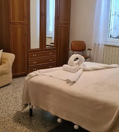 Il Leone Apartment *
